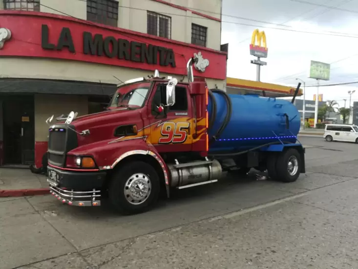 Q123 Otros | agua en camión cisterna al instante
