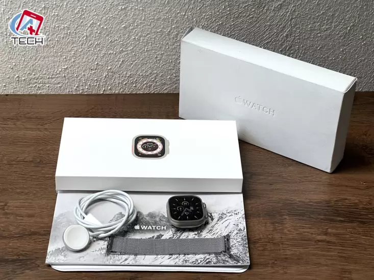 Q6,300 Venta/Cambio Apple Watch Ultra 49mm Starlight, Titanum Case, Nuevo, Open Box, Bacteria 100%