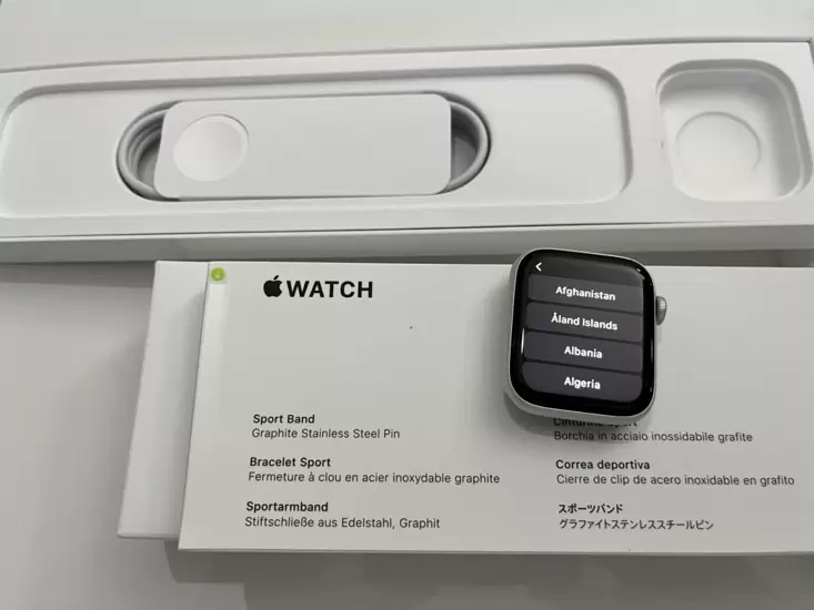 Q1,650 Apple Watch SE 1era generación 44mm