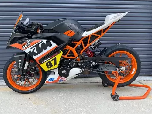 U$S 15,000.00 New original new 2022 ktms sportbike motorcycle rc 8c